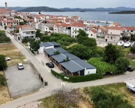 Zen Murter Mobil Campsite Betina (Sibenik-Knin)