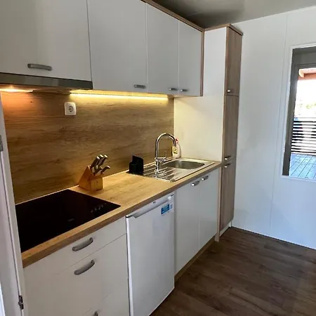 Zen Murter Mobil Kemp Betina (Sibenik-Knin)