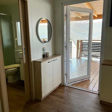 Κάμπινγκ Zen Murter Mobil Betina (Sibenik-Knin)